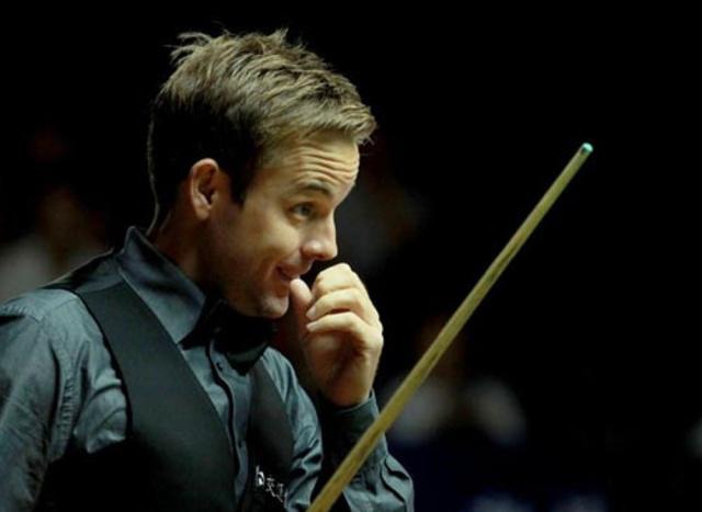 替补席上的 替补席上的