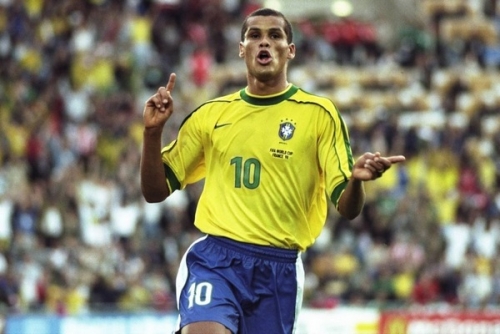 深入探讨红 深入探讨红