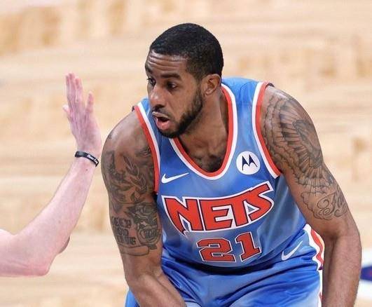 舞台上彰顯 舞台上彰顯